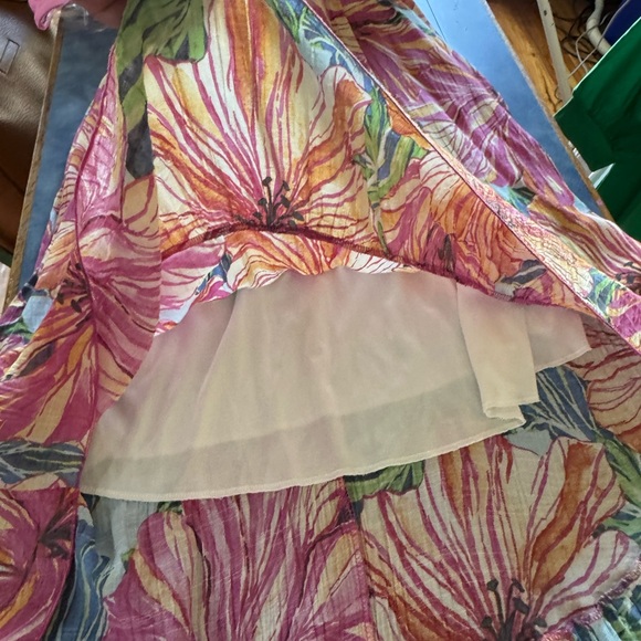 mlle gabriella Pink Floral Halter Maxi Dress Sz M Bin P - Picture 7 of 12